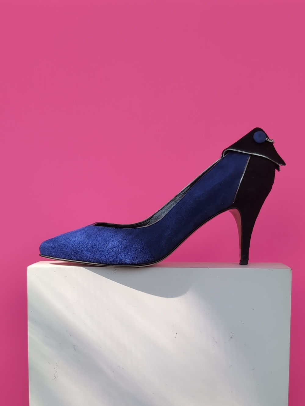 Versani Blue and Black Suede Chain-Accent Heels Made In Italy Size 7B